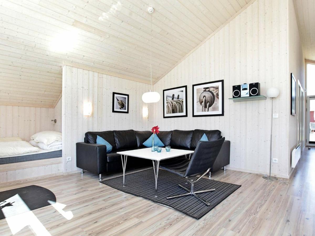 6 Person Holiday Home In Gro Enbrode Grossenbrode Bagian luar foto